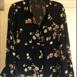 Plus Size 1x Jennifer Lloyd Woman Beautiful Floral Button Up